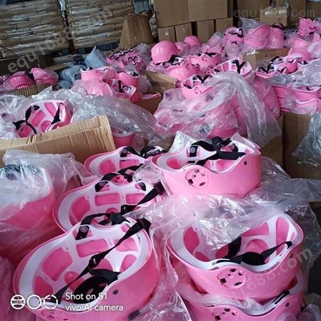 上海一东注塑运动装备塑料制品骑行用品配件订制儿童自行车帽设计防护配件开模